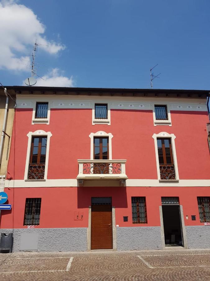 B&B Del Corso Castano Primo Luaran gambar