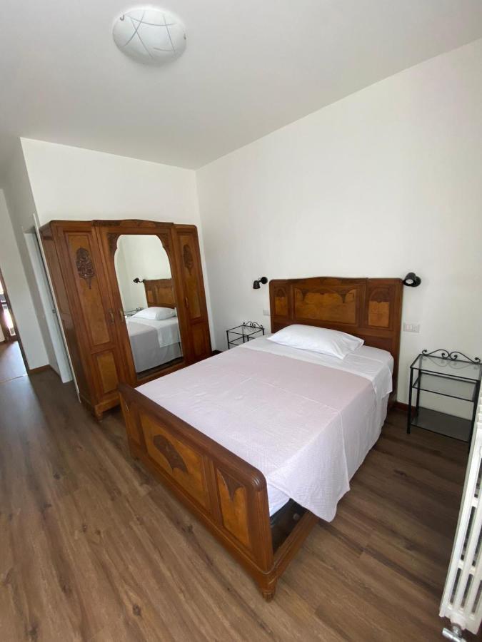 B&B Del Corso Castano Primo Luaran gambar