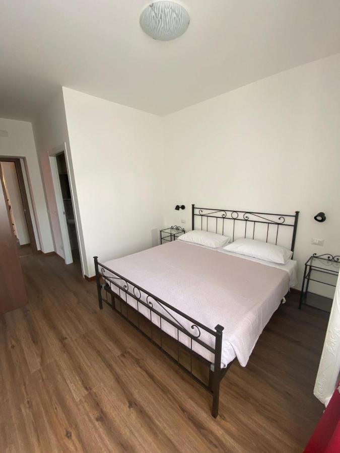B&B Del Corso Castano Primo Luaran gambar